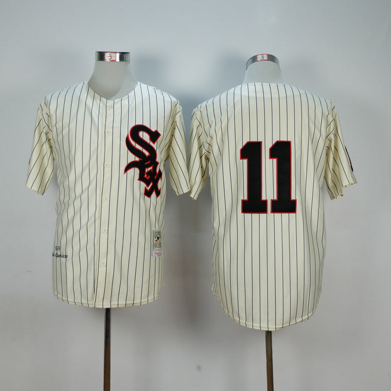 Chicago White Sox #11 White Sox 11 Off-White Black 1959 Retro