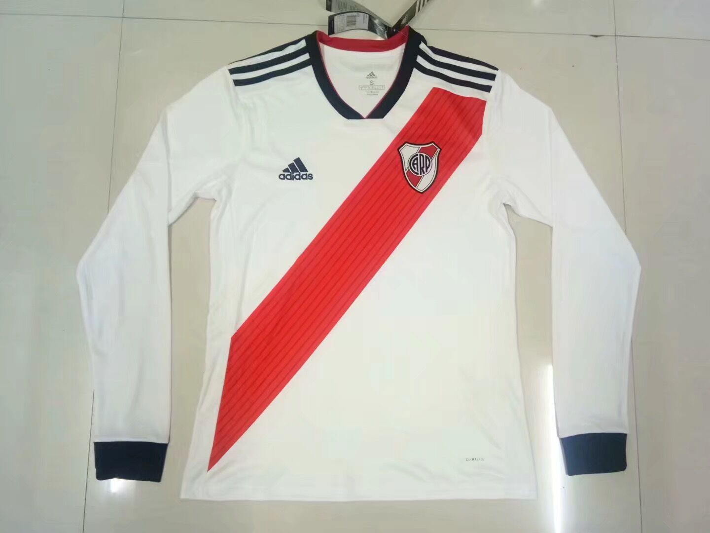 River Plate home red and white Long sleeve soccer jersey 18-19 season Style 2