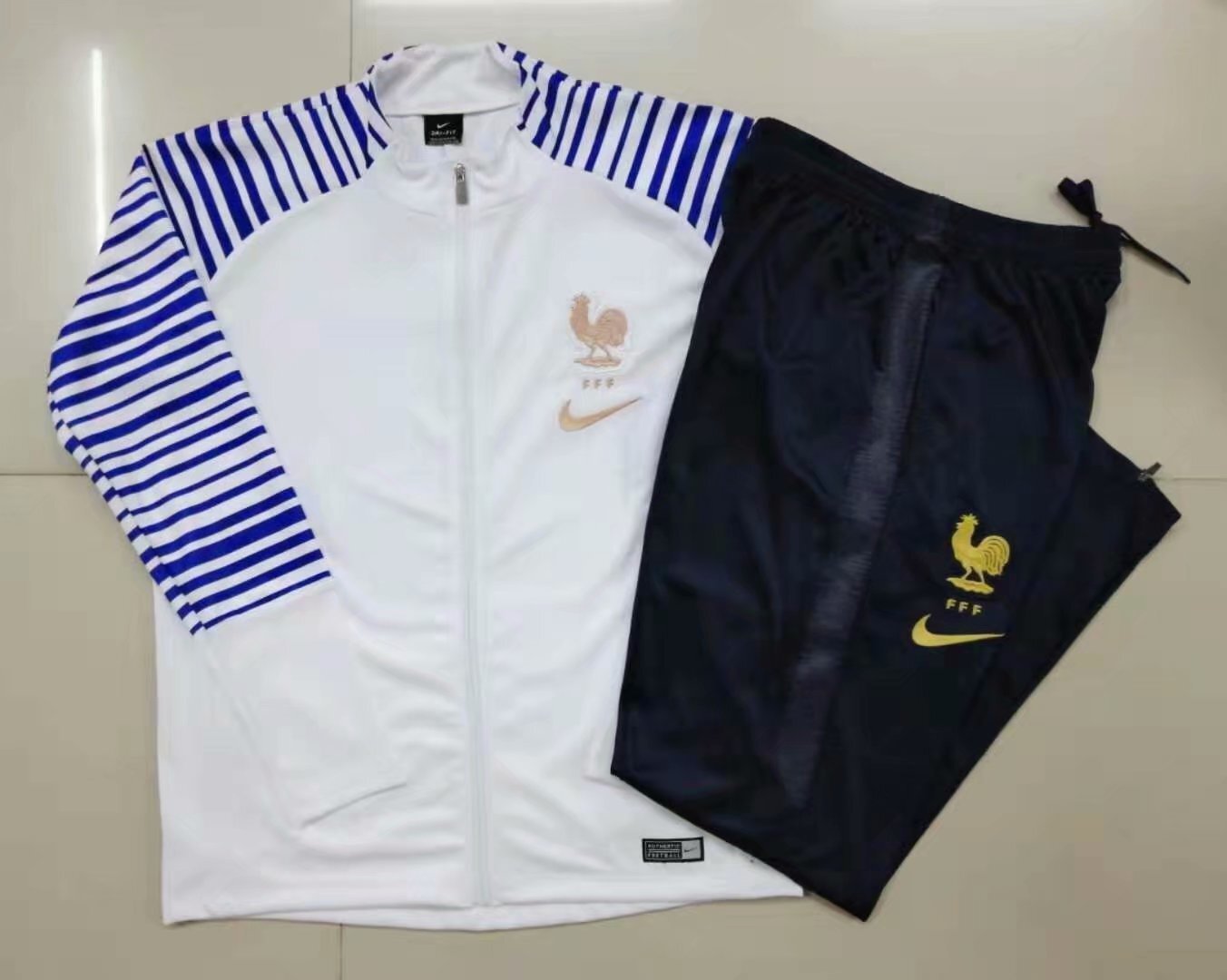 1920 White Style 4