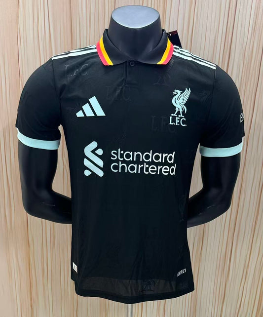 26 27 Liverpool Black Style 2