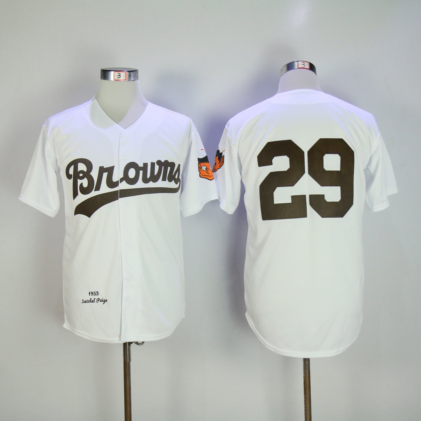 29 White Retro