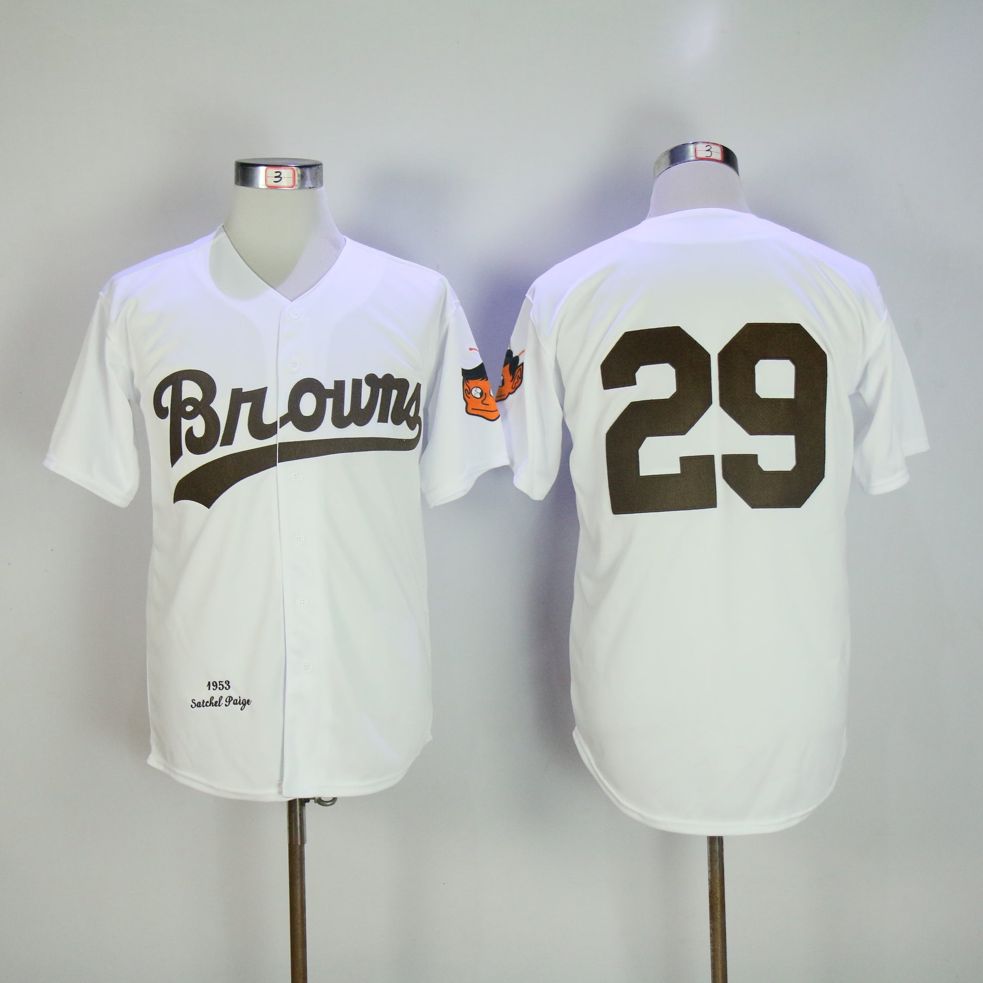 29 White Retro