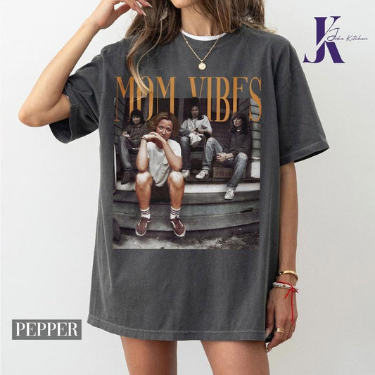 90's Mom Vibes Shirt, Thug Mom T-Shirt, Retro S!tcom Mom Vibes, Funny, Cute T-shirt, Gift for Mama, Gift for Mom, Top...