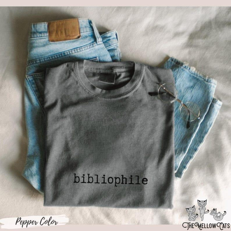 Bibliophile shirt Bookish apparel Bookish Hot girls read books tshirt book club merch bookworm t-shirt funny smut reader...