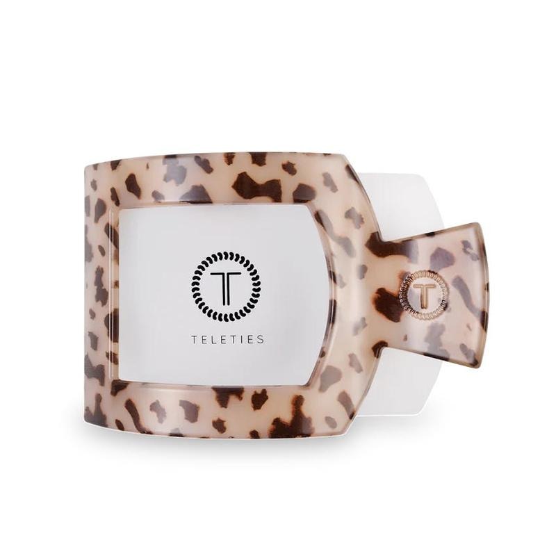 Blonde Tortoise Flat Square Clip T-Shirts, Hoodie, Sweatshirt | WearSparks.com
