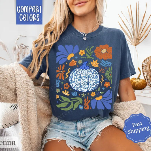 Blue Floral Pumpkin Shirt Comfort Colors, Womens Fall Pumpkin Shirt, Womenswear Oversized Crewneckstyle{n002}2 Hoodie,...