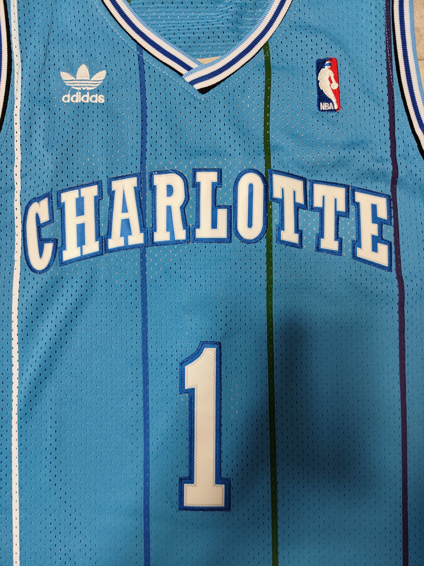 Charlotte Hornets #1 Bogues Hornets 1#“”- Retro Style 3