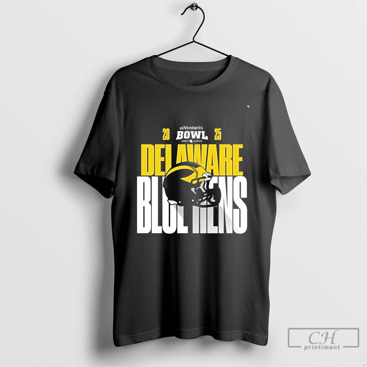 Classic Delaware Blue Hens 2025 68 Ventures Bowl Helmet Chriast T-Shirts, Hoodie, Sweatshirt | WearSparks.com