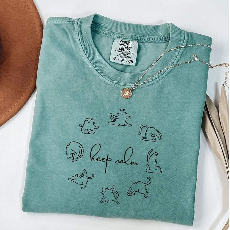 Comfort Colors Cute Cat Yoga Shirt, Retro Shirts for Women, Funny Cat Yoga T-Shirt, Meditation Shirts for Women, Yoga...