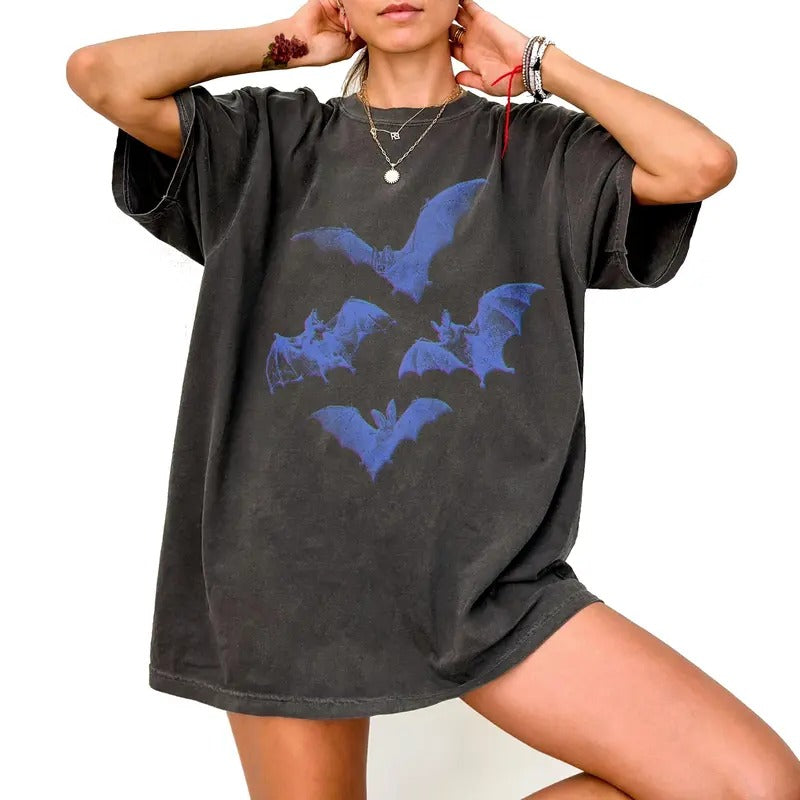 Comfort Colors Retro Bats Tee Y2K Inspired Bats Shirt, 90s Style Bats T-shirt, Artsy Bat Lover Gift, Retro Aesthetic...