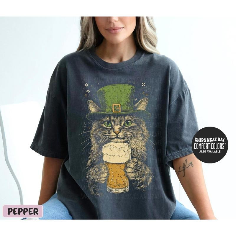Comfort color St Patricks Day Shirt Funny Cat Drinking Beer t-shirt Cat Mom Shamrock Cat Catricks Day Shirt St Patrick...