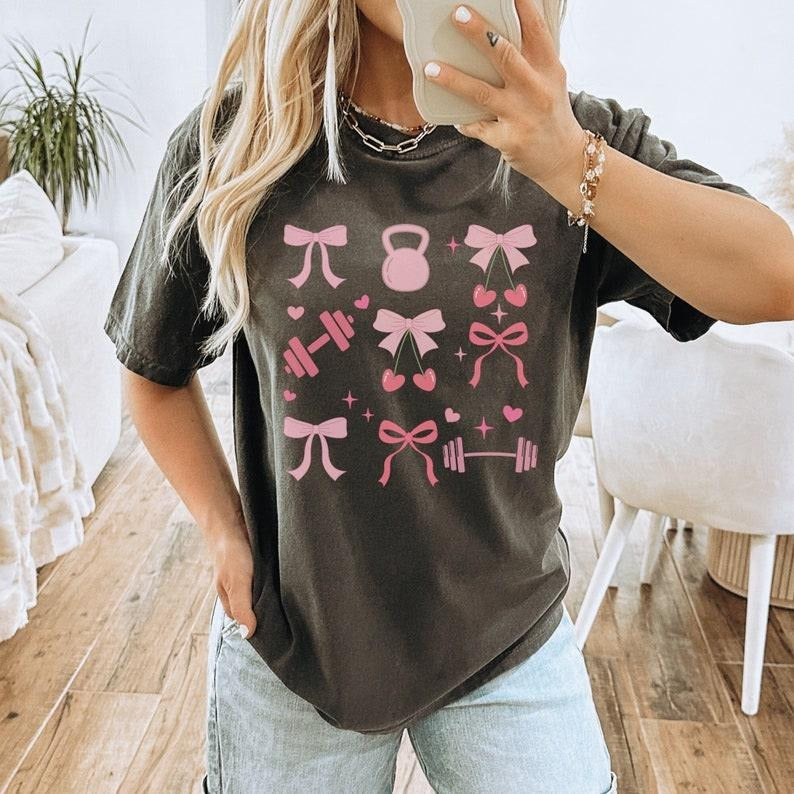 Coquette Workout Shirt, Pump Cover, Gift for Gym Lover, Fitness Shirt, Trendy Workout Top, Gym Girl, Coquette Bow Barbell...