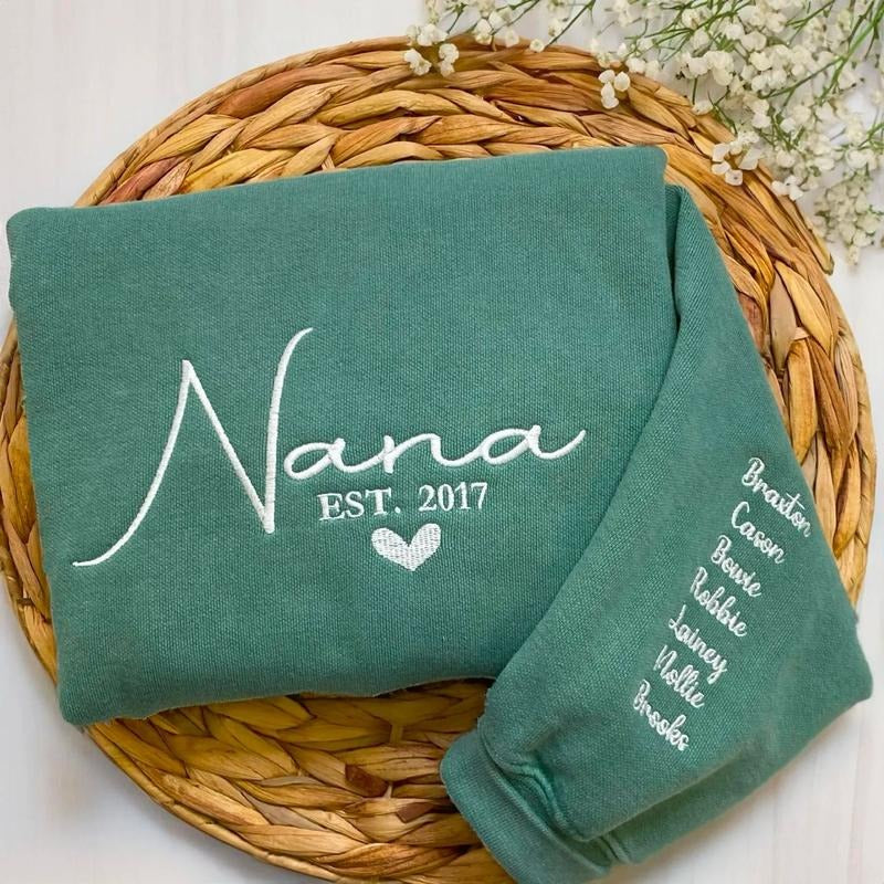 Custom Grandma Sweatshirt, Embroidered Nana Sweatshirt with Grandkid Name, Embroidered Nana Est 2024 Shirt, Minimalist...