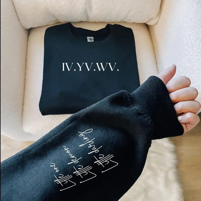 Dark Romance Sweatshirt with 'I Vow You Vow We Vow' romance lover book | Sleeve Design "Little one, demon, darling" Smut...