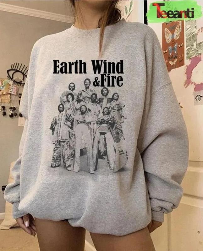 Earth Wind Fire Vintage 70s Sweatshirt T-Shirts, Hoodie | WearSparks.com