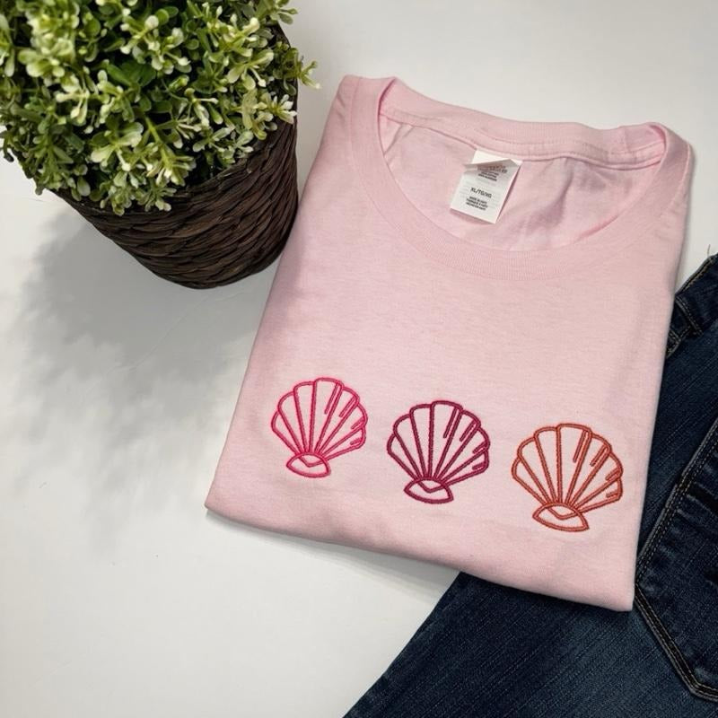 Embroidered Seashell Tshirt, Embroidered Summer tshirt, Embroidered Tops, Embroidered Trendy Seashell Top, Comfort...