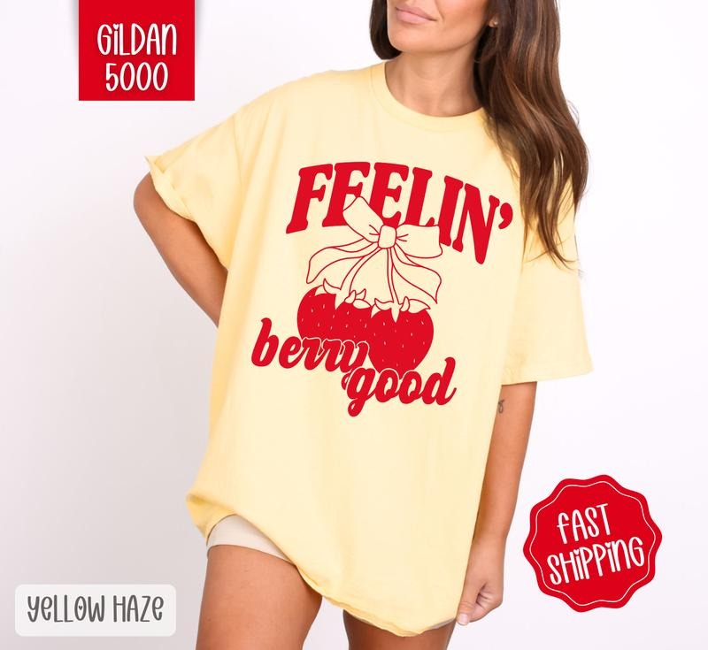 Feelin' Berry Good Shirt Gildan, Cute Strawberry Bow Tee, Trendy Coquette Women's Tshirt Plus Sizes, Gift for Her Hoodie,...