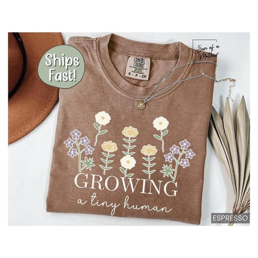 Floral Pregnancy Announcement Shirt Baby Reveal Shirt Gift for Expecting Mom Shirt Spring Pregnancy Reveal Tshirt Cute...