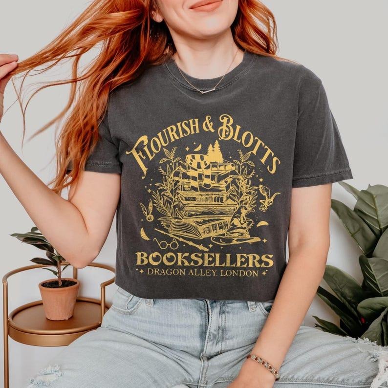 Flourish and Blotts , Flourish and Blotts, Booksellers Diagon Alley London, Book Lover  - Wizard World, tal Download, ...