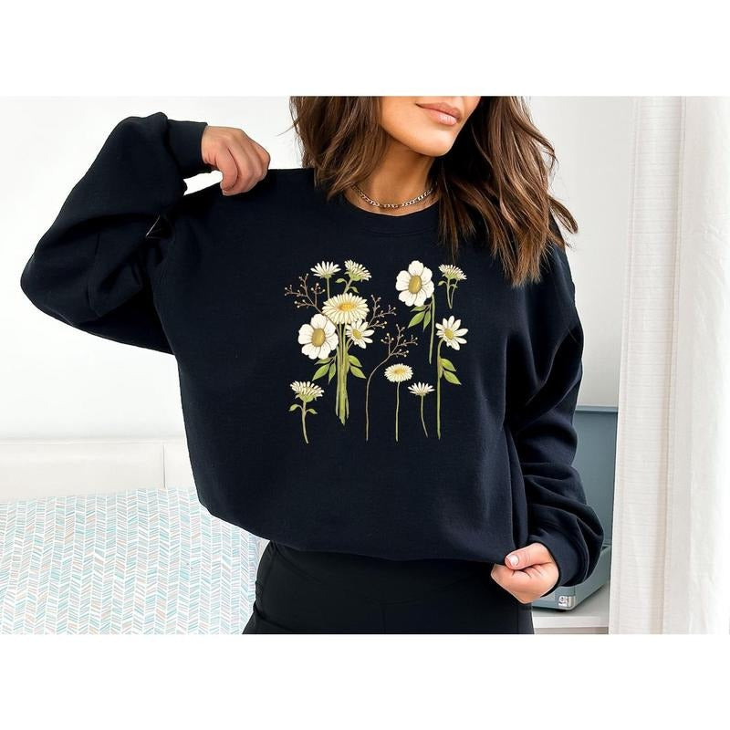 Flower Sweatshirt, Gift For Her, Flower Lover Sweatshirt, Women Sweatshirt, Floral Sweatshirt, Mothers Day Gift, Flower...