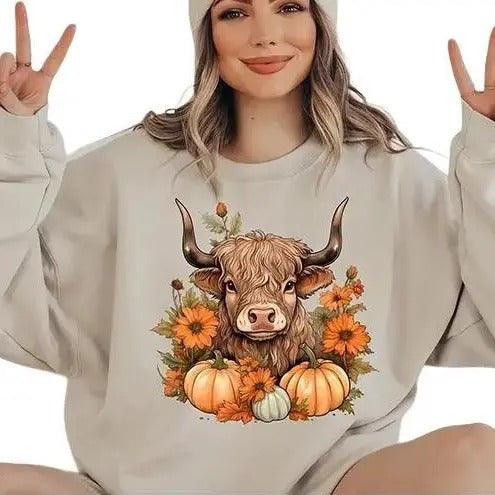 Howdy Fall Cow Sweatshirt, Cow Pumpkin Sweater, Fall Western Cow Shirt, Retro Fall T-Shirt, Country Fall Shirt Hoodie