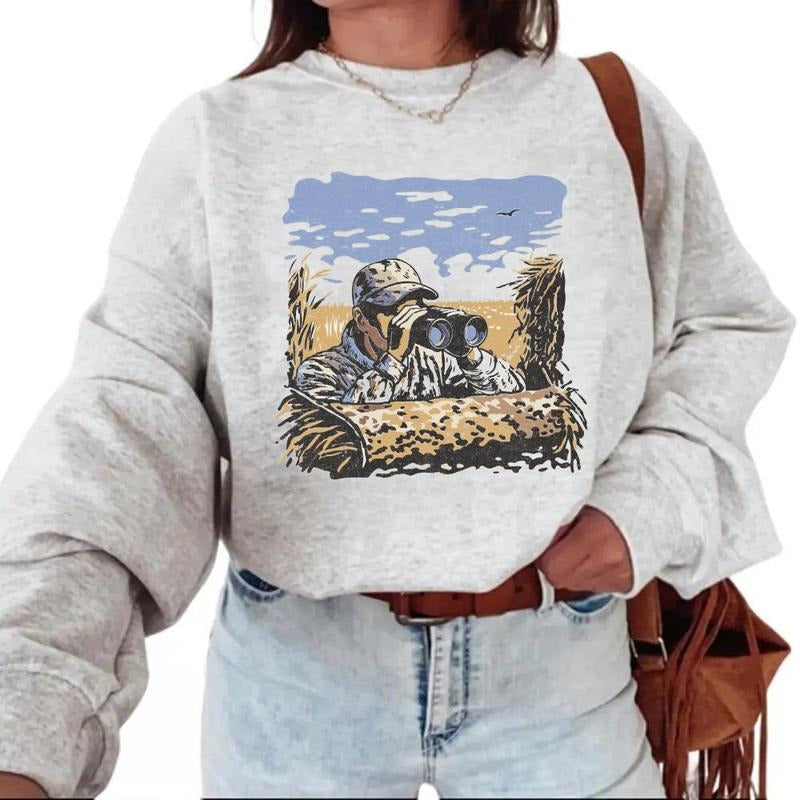 Hunting Peeking Camo Hunter with Binoculars Sweatshirt Outdoorsman Duck Blind T-shirt Waterfowl Hunting Season Unisex...