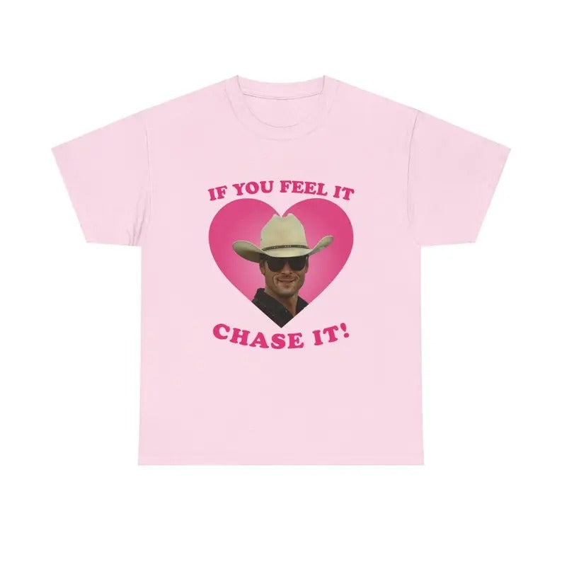 If you feel it chase it Glen Powell as Tyler Owens Twisters shirt Crewneck Casual Hoodie, Sweatshirt | WearSparks.com