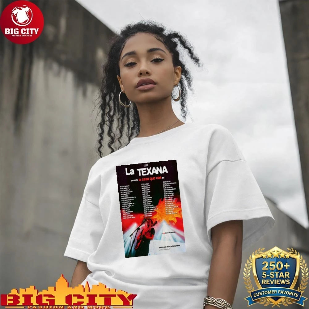 La Texana LA CASA QUE CAE EN VIVO 2026 Tour Poster Shirt