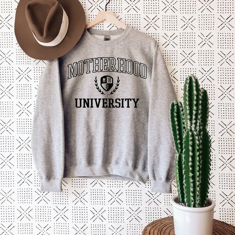 Motherhood University Sweatshirt, Mama Sweater, Mom Crewneck Sweat, Retro Mom Sweat, Mothers Day shirt Hoodie
