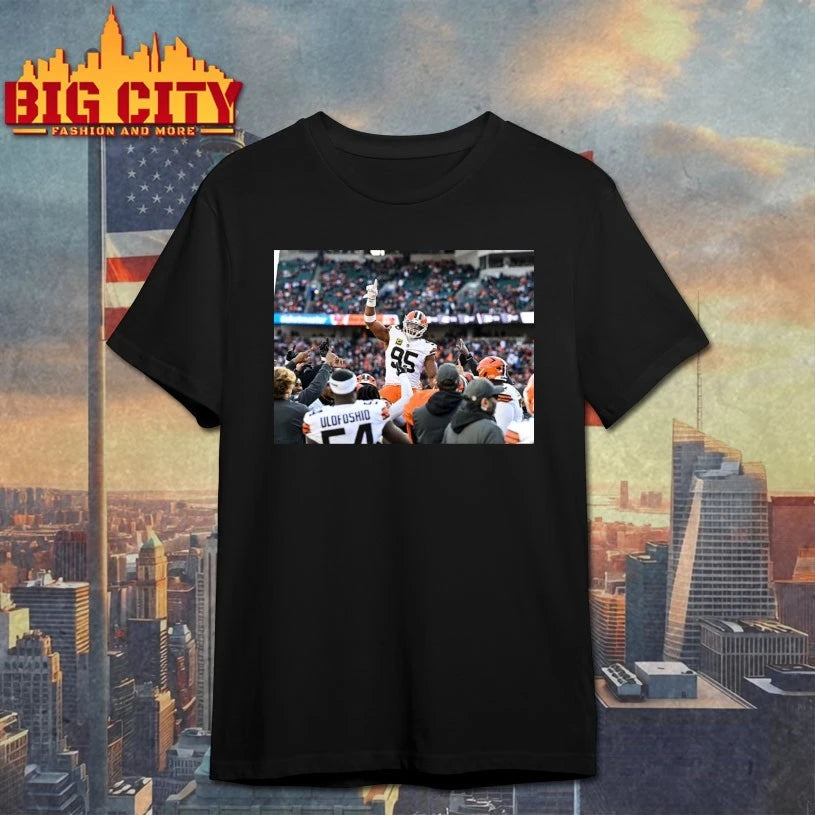 Myles Garrett Sacks Record Celebration photo shirt