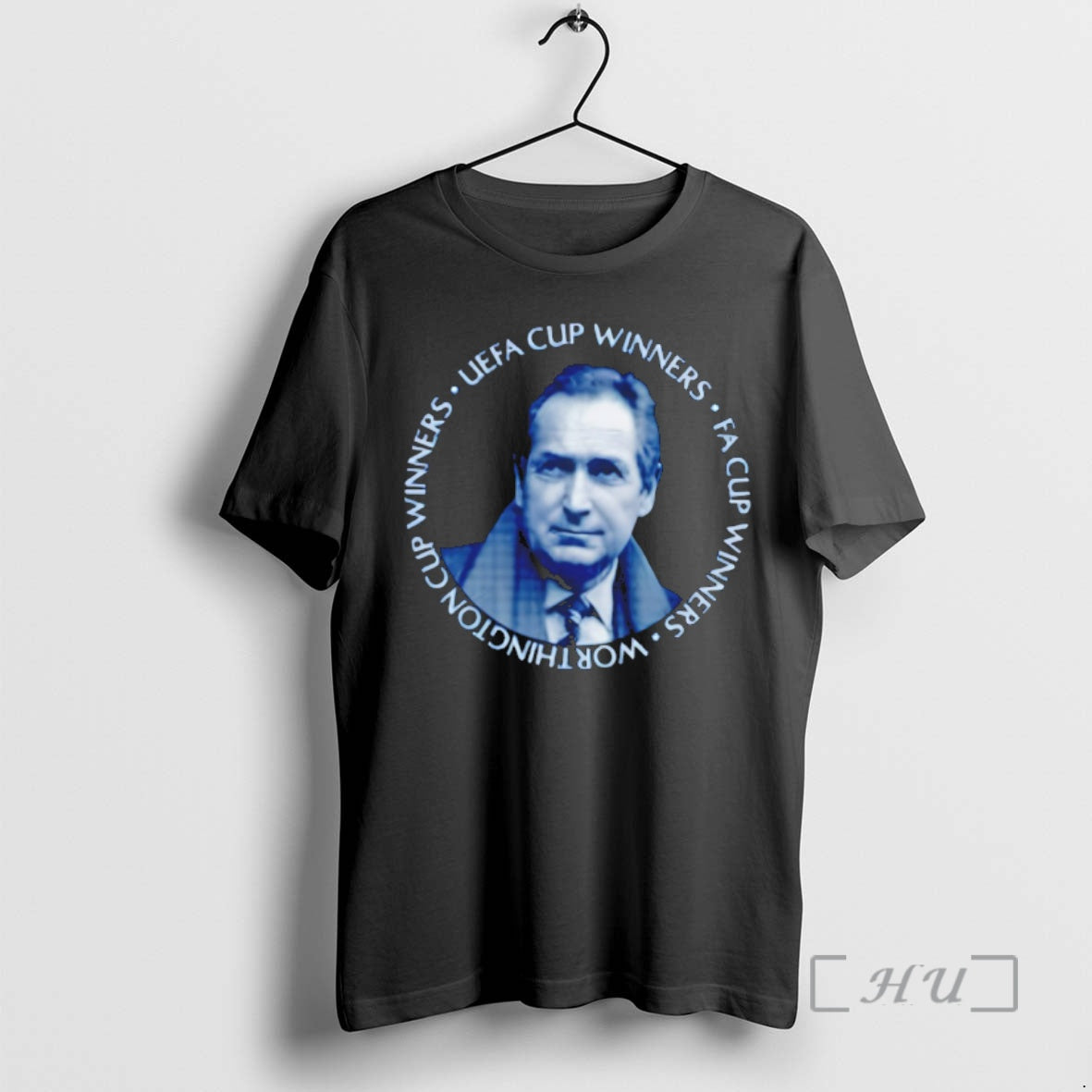Officials Gerard Houllier Liverpool Uefa Worthington Cup Winners Fa Cup Winners Premium T Shirts Sweater