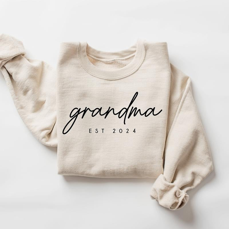 Personalized Est Grandma Sweatshirt, Grandma Gift, Mother's Day Sweatshirt, Mother's Day Gift, Granny Gift, New Granny...