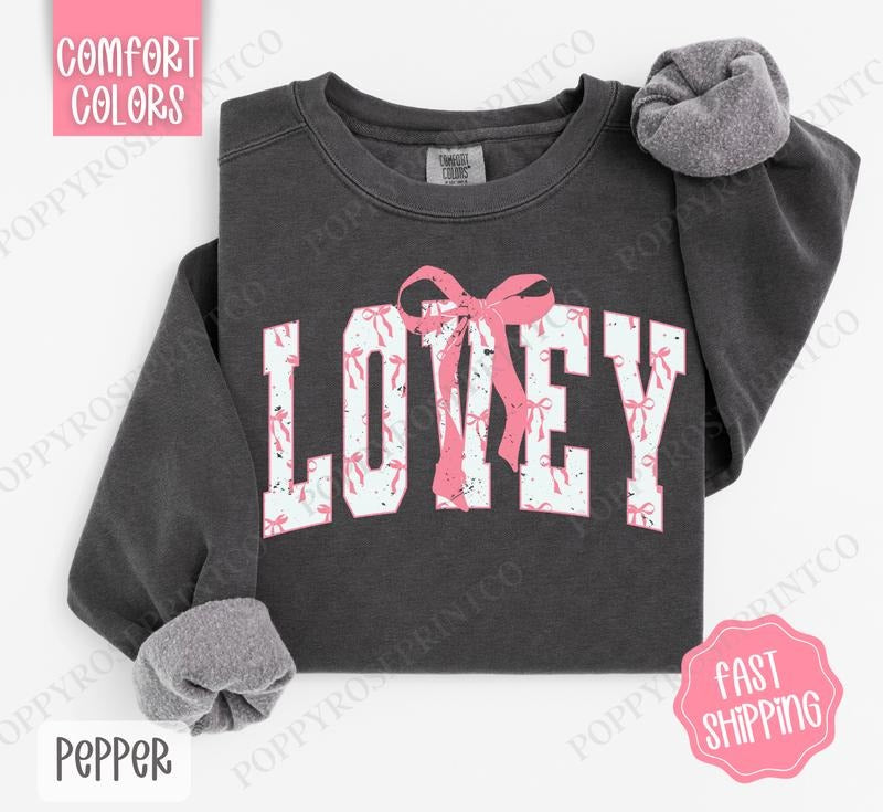 Pink Lovey Bow Comfort Colors Sweatshirt, Women's Crewneck, Cute Women's Sweater T-Shirts, Hoodie | WearSparks.com