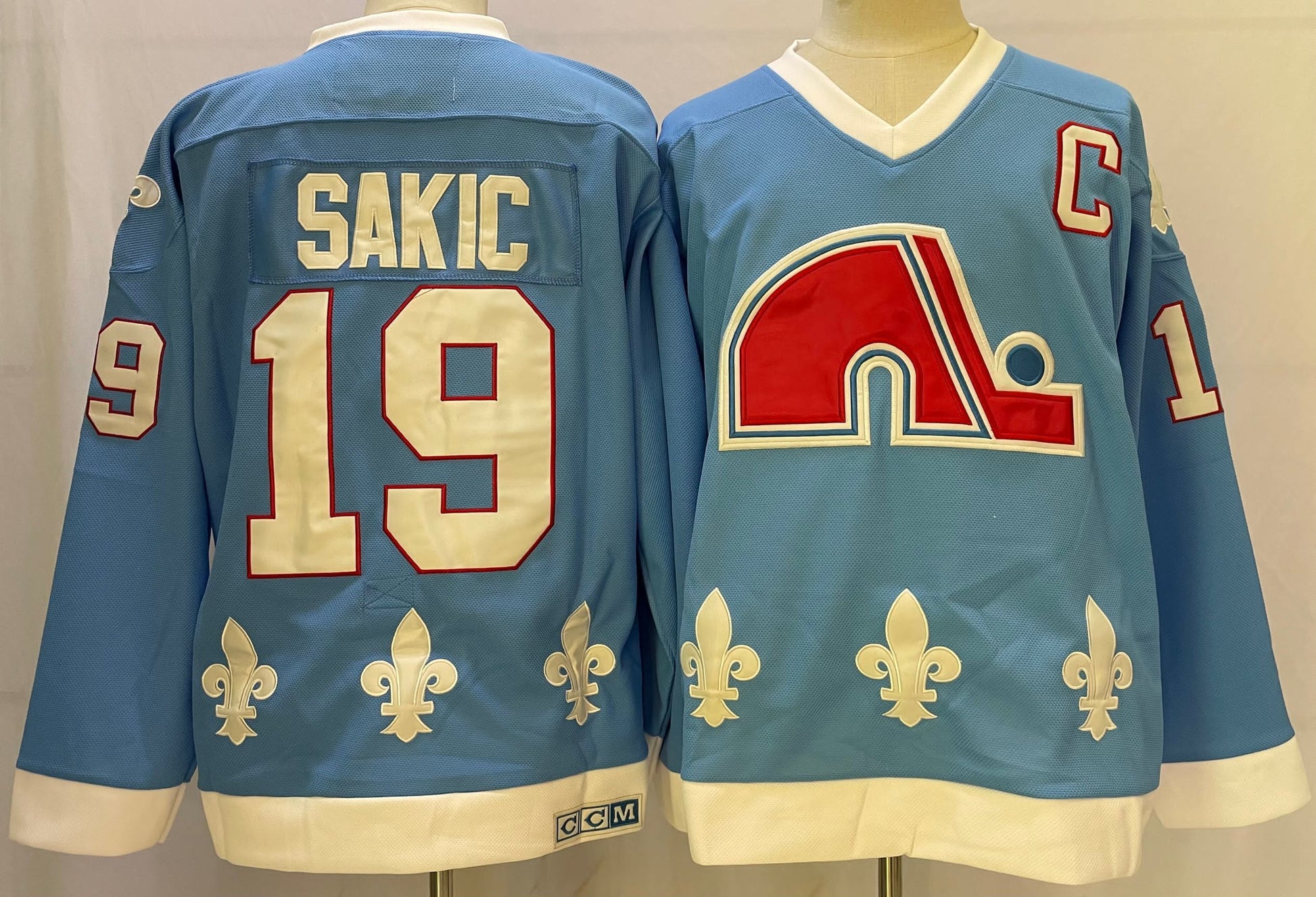 Quebec Nordiques #19 Joe Sakic Style 2