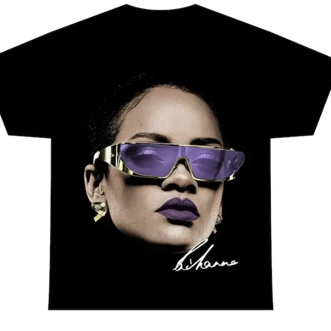 RIHANNA T-SHIRT Rare Concert Shity Rap Tee Hip Hop Shirt Hoodie, Sweatshirt | WearSparks.com