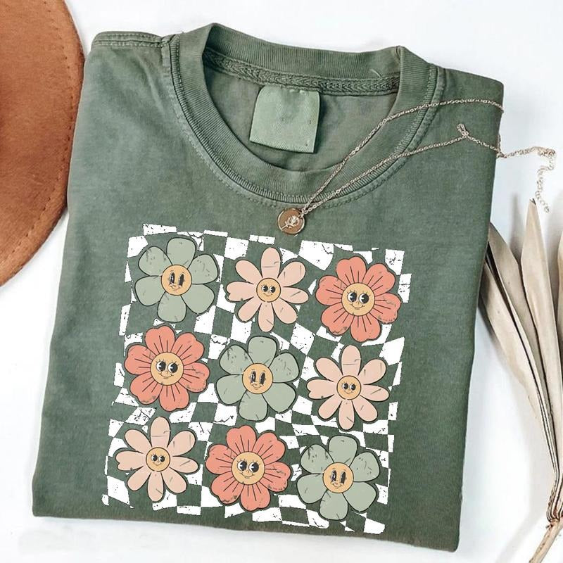 Retro Checkered Flower Shirt, Retro Flowers Tshirt, Summer Shirt, Boho Flower Shirt, Boho Hippie Tee, Trendy Summer...