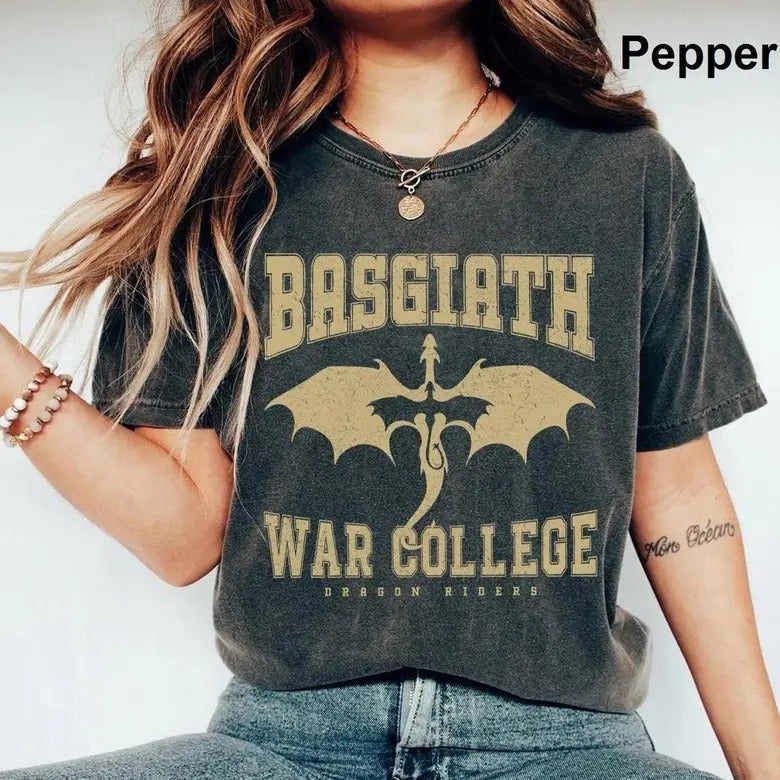 Retro Fourth Wing T-Shirt, Basgiath War College Shirt, Dragon Rider Shirt, Acotar Shirt, Fantasy Reader Shirt, Fly or Die...