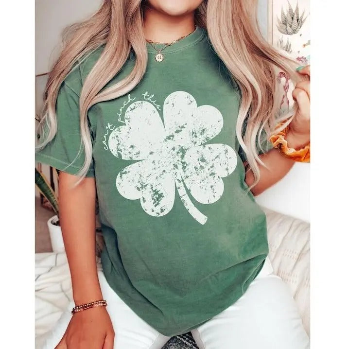 Shamrock St Patrick's Day tee, Shamrock shirt, st patty's day shirt, Lucky shirt, Trendy Shirt Hoodie, Sweatshirt