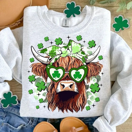 St Patrick's Day Highland Cow Sweatshirt, Retro St Patricks, St Patrick's Day Sweatshirt, Clover, Shamrock Sweatshirt...