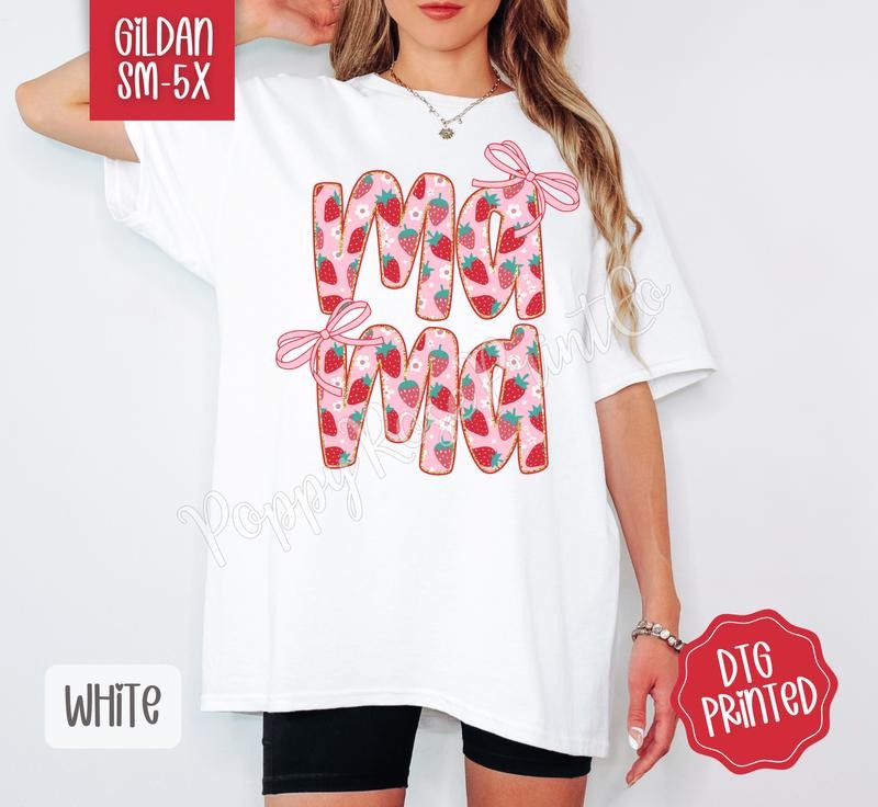 Strawberry Mama Gildan Shirt, Cute Summer Tshirt, Trendy Women's Tee, Gift for Her Graphic Print T-Shirt Hoodie, Sweatshirt