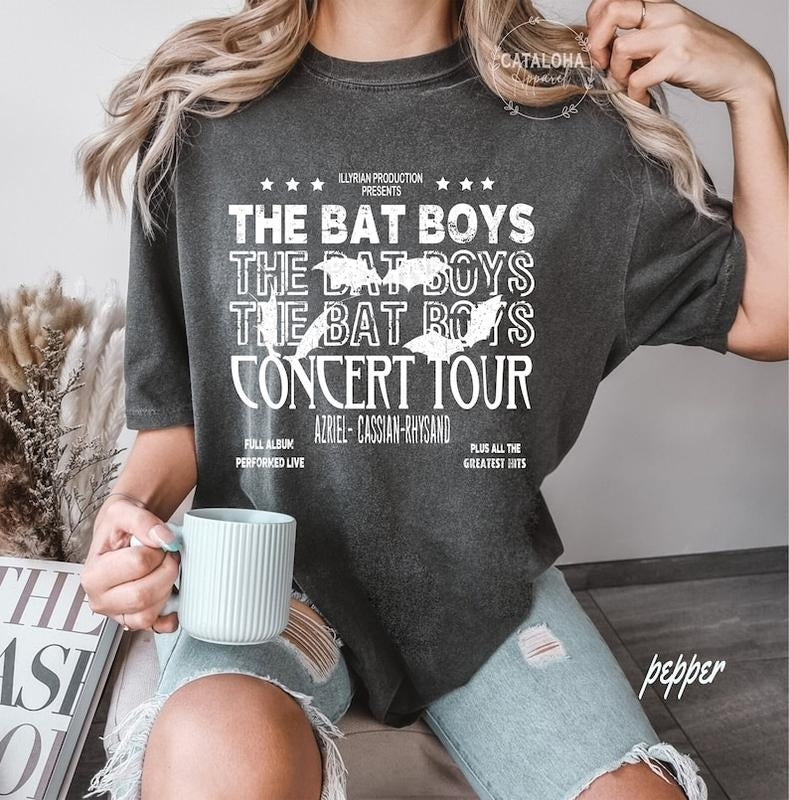 T-shirt bookish, The bat boys tour, Acotar Fan Club, Vintage Acotar shirt, Vintage Bookish Location, Bootleg Tee, Bookish...