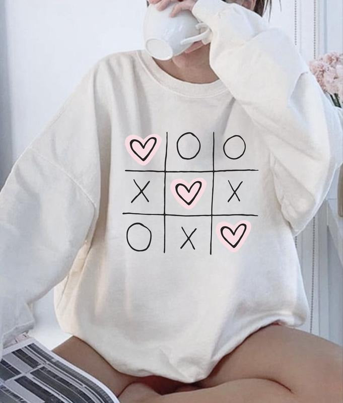 Valentine XOXO Sweatshirt, XOXO Heart Sweater, Women Love Heart Cute Crewneck, Valentine's Day Sweater, Valentine Gift...