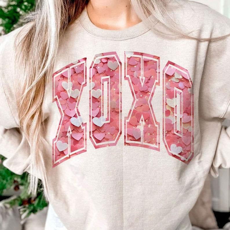 Valentines Day Sweatshirt, XOXO Sweatshirt, Cute Valentine  Valentines Day Gift, Love Sweatshirt T-Shirts, Hoodie