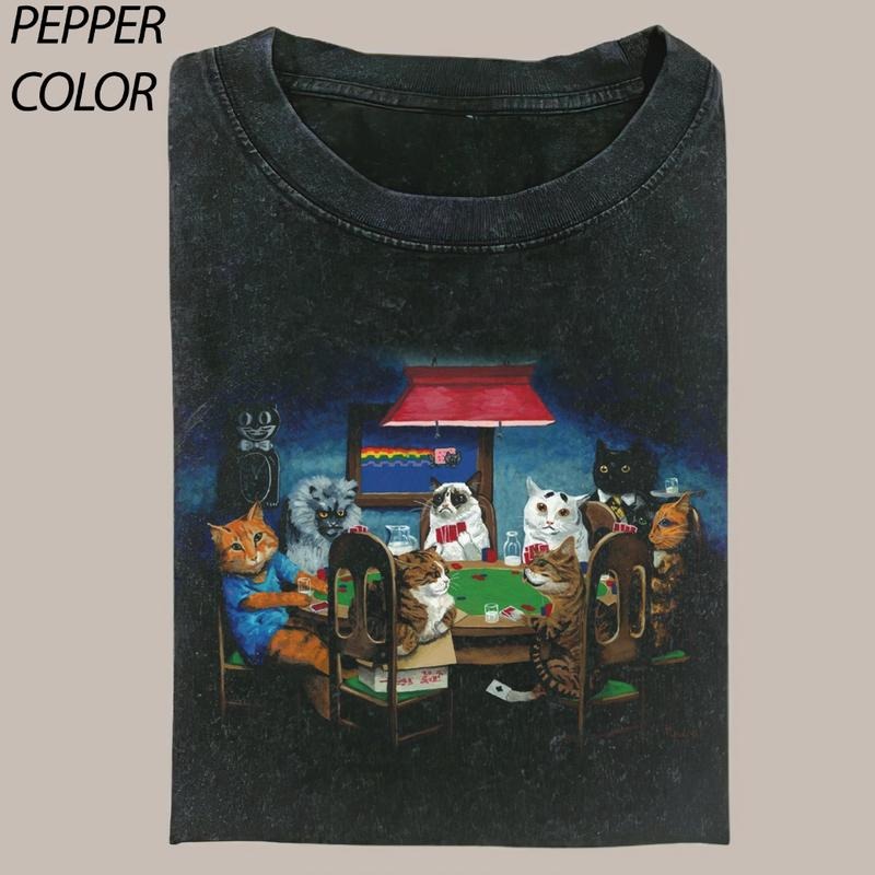 Vintage Cat Art playing poker CrewNeck T-shirt, Lucky Poker Graphic Tee Gift For Boyfriend Menswear Top Streetwear...