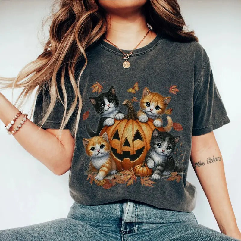 Vintage Cat Halloween Shirt, Retro Halloween Sweatshirt, Spooky Season Shirt, Spooky Pumpkin Shirt, Cute Shirt for Cat...
