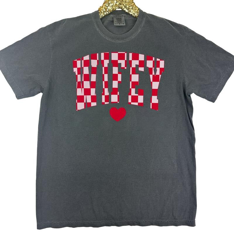 Wifey Checkered Comfort Colors T-Shirt Hoodie, Sweatshirt | WearSparks.com