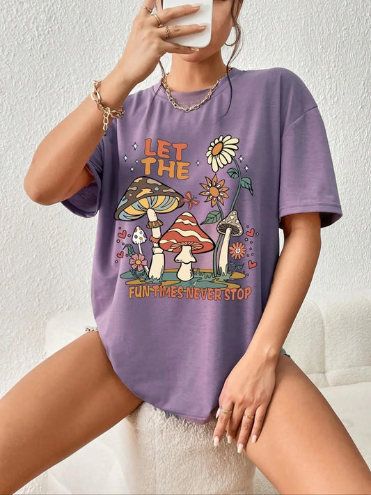 Women's Cartoon Graphic Print Round Neck Tee, Graphic Tees, Fashion Casual Drop Shoulder Short Sleeve T-shirt for Daily...