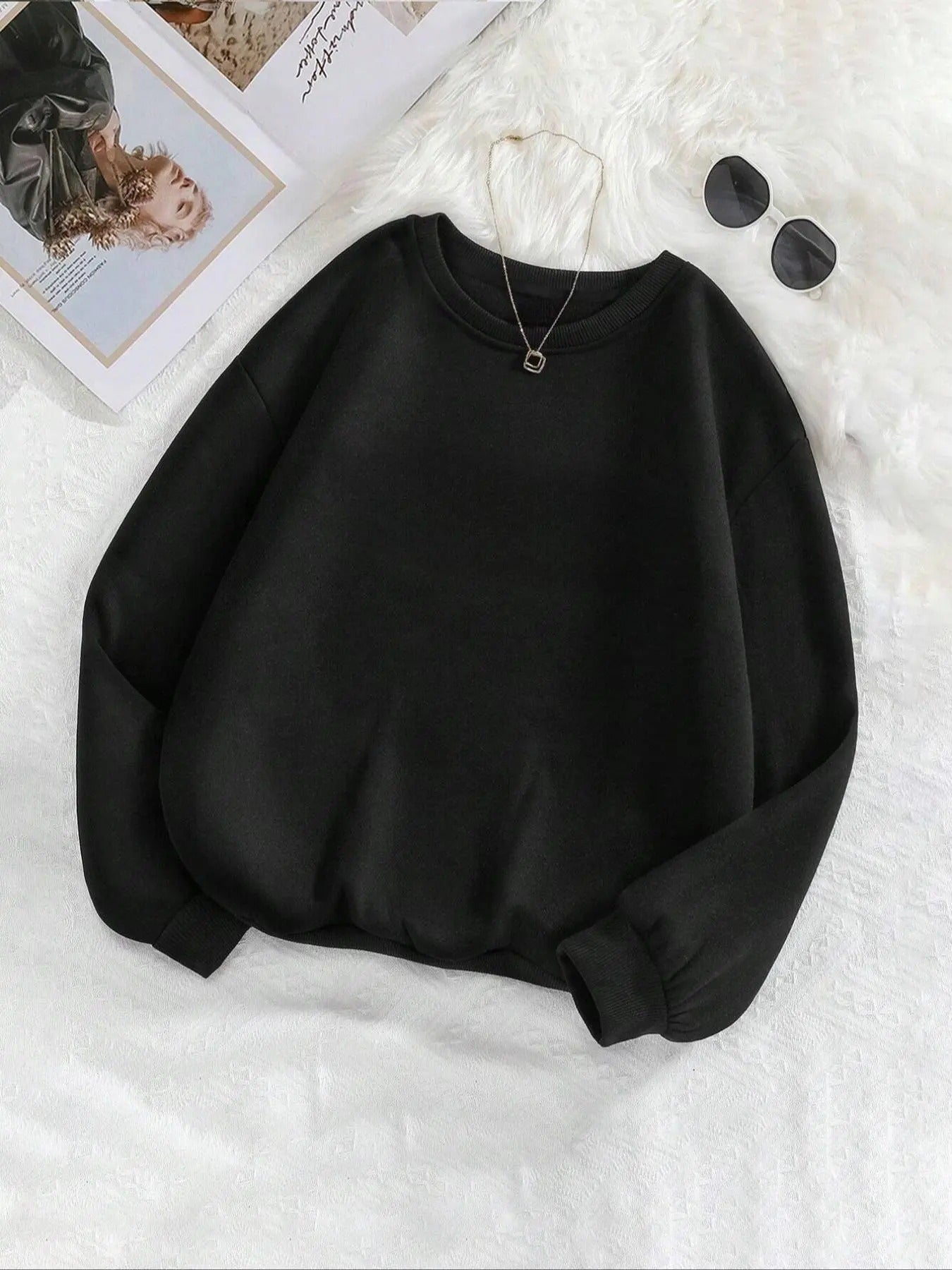 Women's Christmas Letter Print Drop Shoulder Sweatshirt, Casual Long Sleeve Round Neck Pullover for Daily Wear, Ladies...