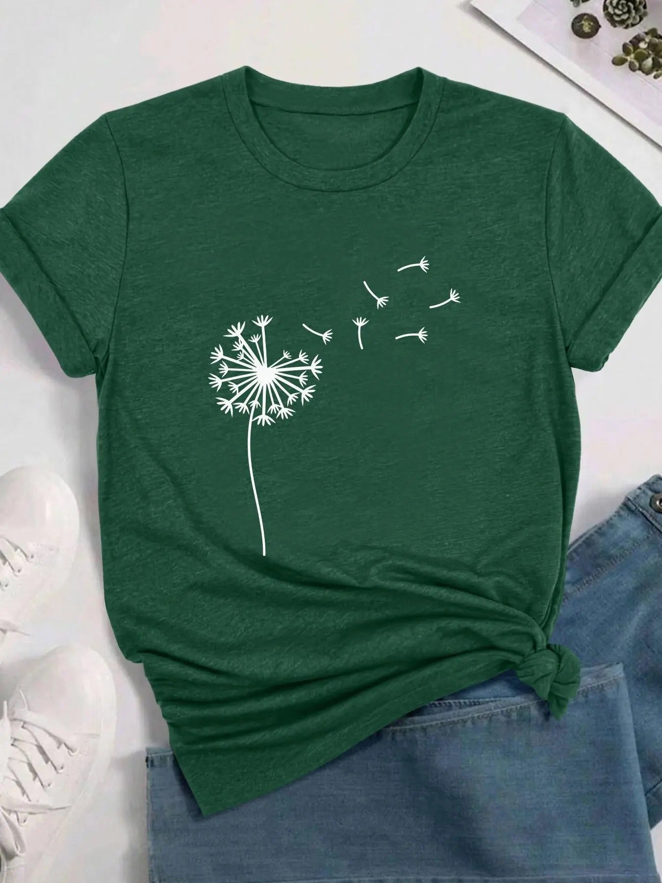 Women's Dandelion Floral Print Round Neck Tee, Casual Short Sleeve Crew Neck T-shirt for Spring  Daily Wear, Ladies...