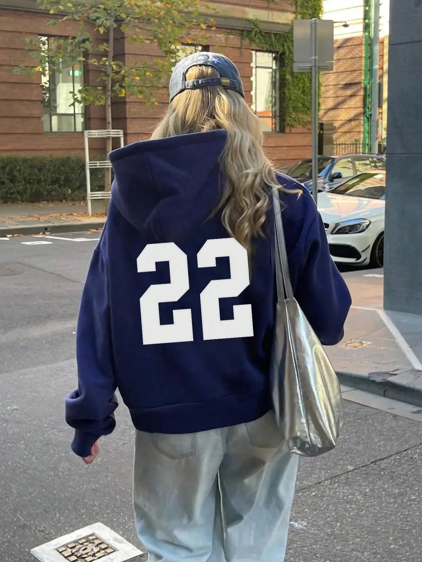 Women's Figure Print Drop Shoulder Hoodie, Fashion Casual Drawstring Pocket Hooded Sweatshirt for Daily Holiday Outdoor...